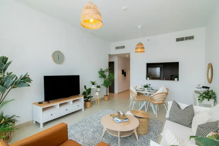 Elite Escape Holiday Home - 2 BHK Getaway with Dubai Mall Access - 1508