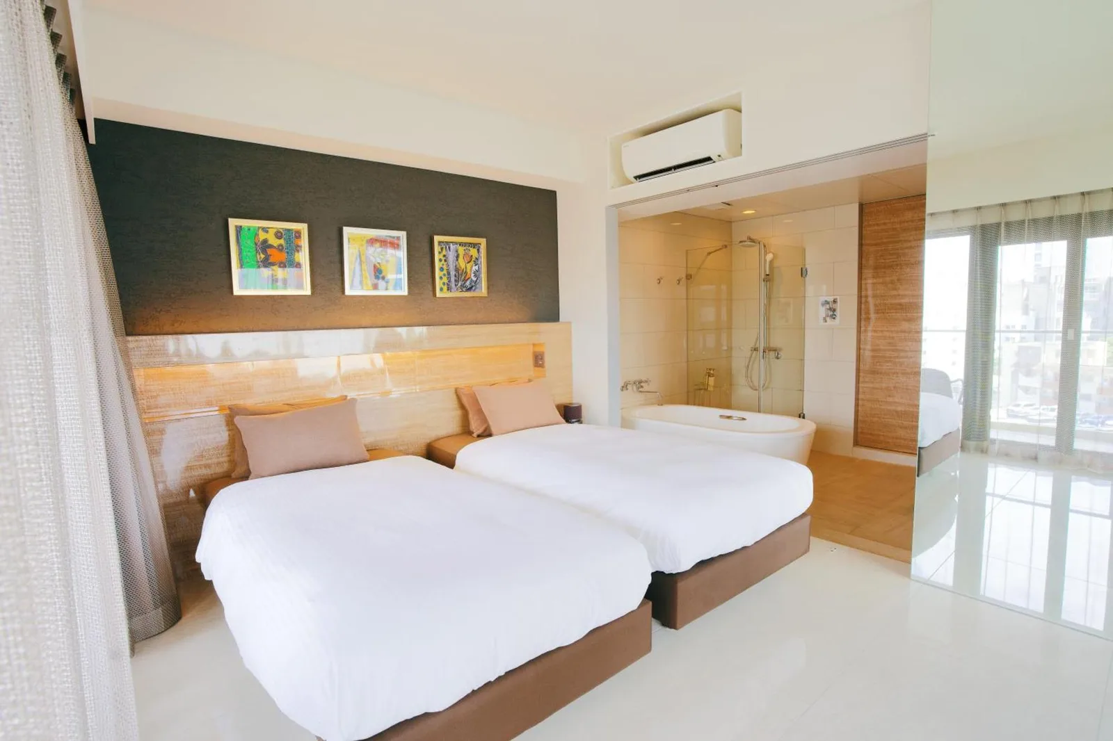 Guest room in Hotel Viviana, Naha
