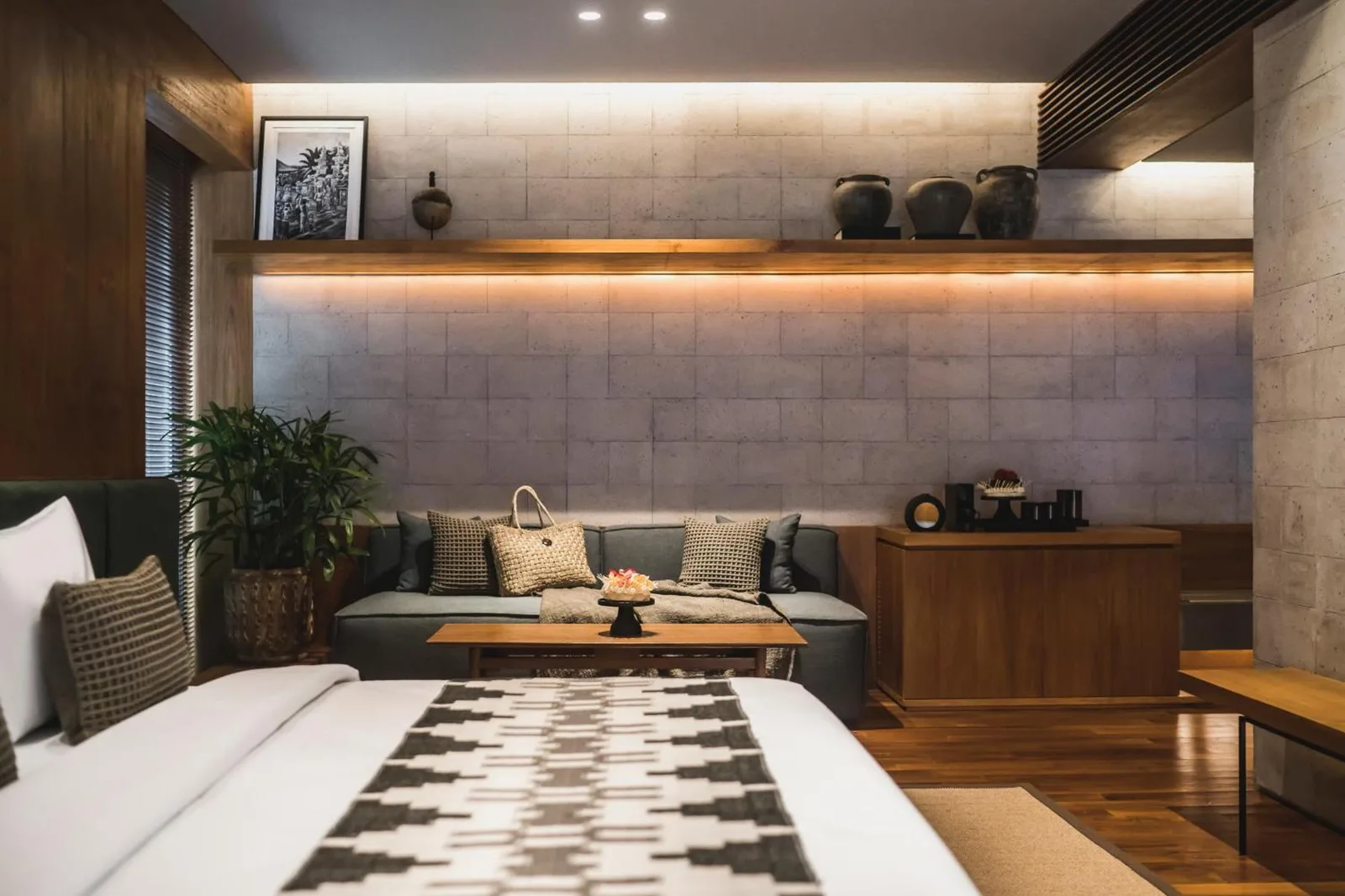 iSuite by Ekosistem Deluxe Room interior in Seminyak