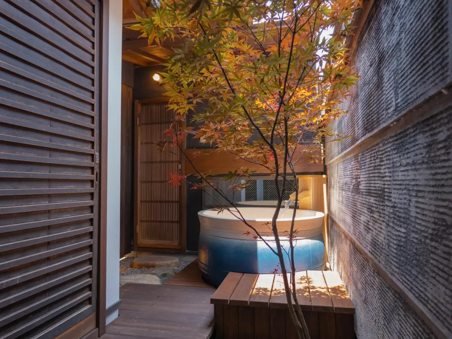 Outdoor onsen at Kiraku Kyoto Gion hotel