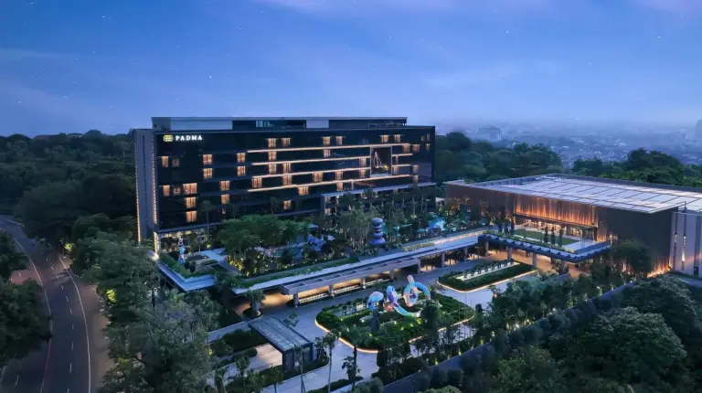 an overhead view of a building with a courtyard at Padma Hotel Semarang in Semarang