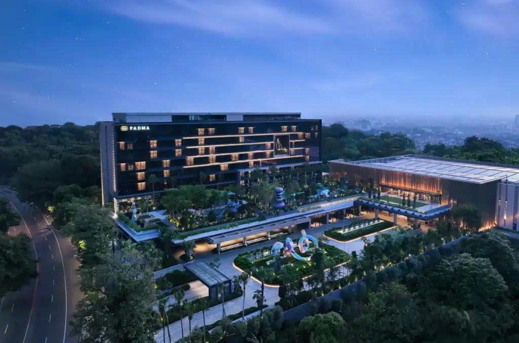 Exterior view of Padma Hotel Semarang