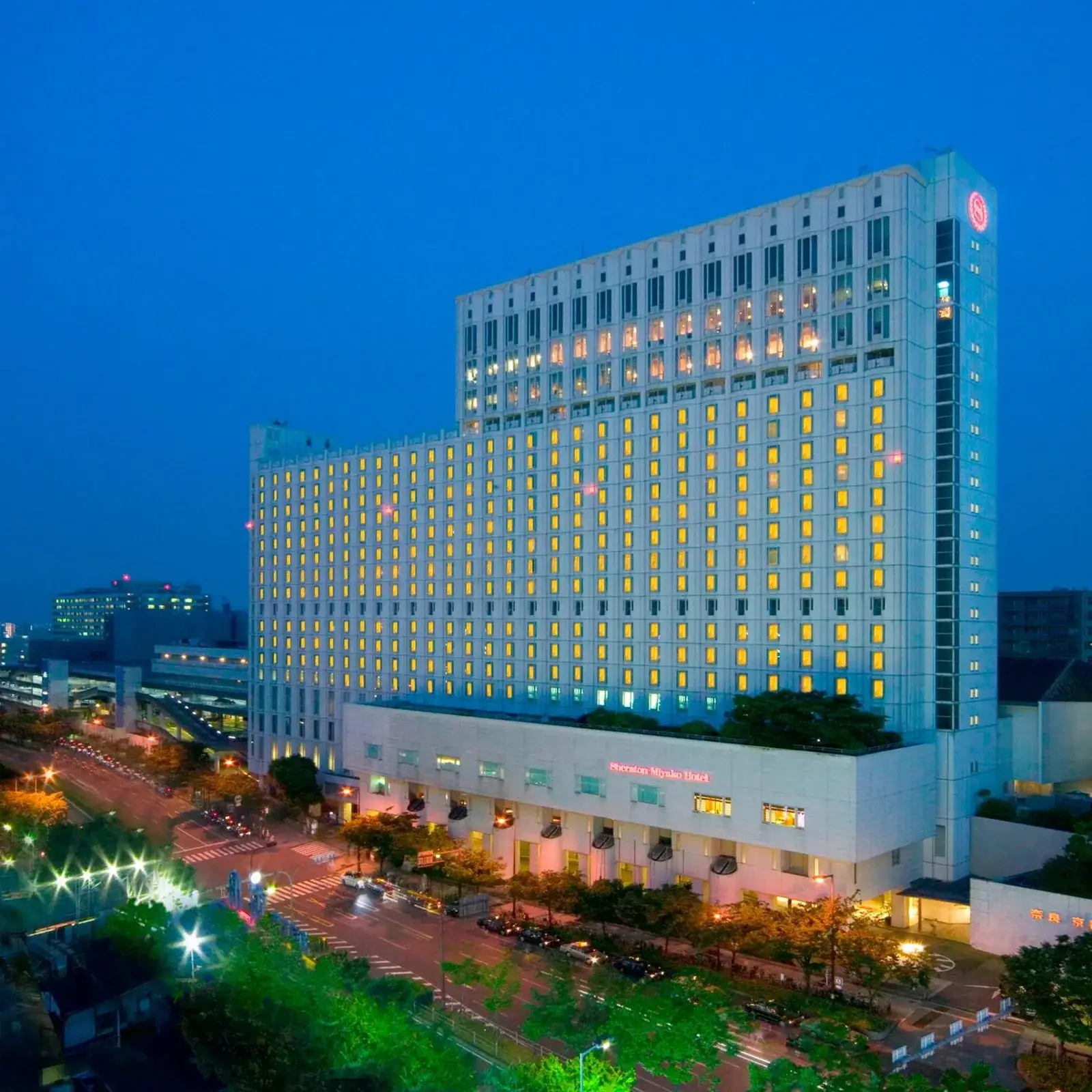 Exterior view of Sheraton Miyako Hotel Osaka