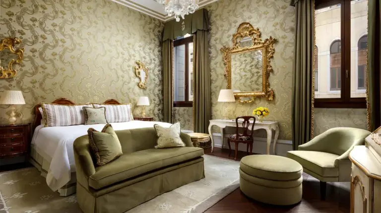 a Luxury Collection Hotel