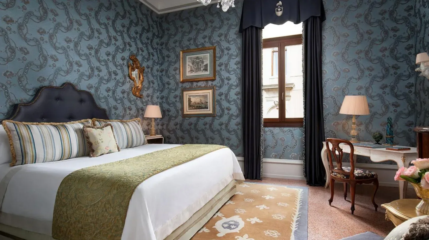a Luxury Collection Hotel