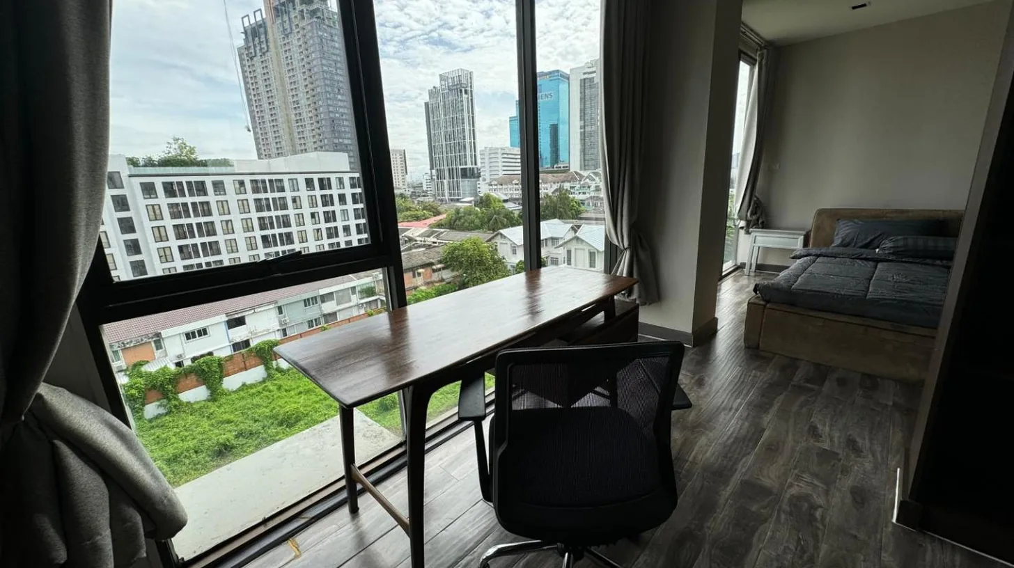 5 mins from Thonglo BTS station in Bangkok