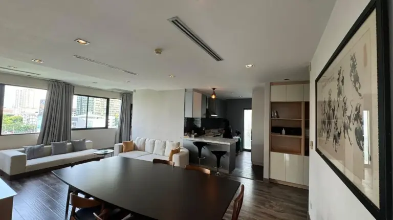 TOP Floor LUXE 3 Bedroom Penthouse