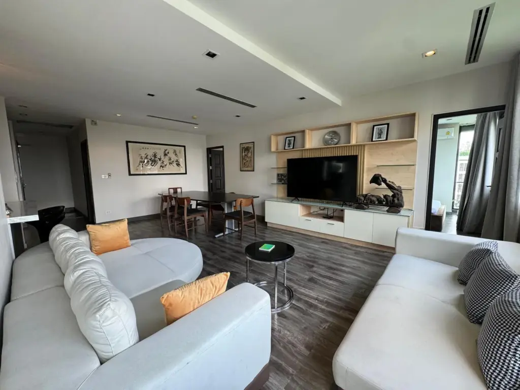 W8 CONDO, TOP Floor LUXE 3 Bedroom Penthouse, Hip central Bangkok area, 5 mins from Thonglo BTS station
